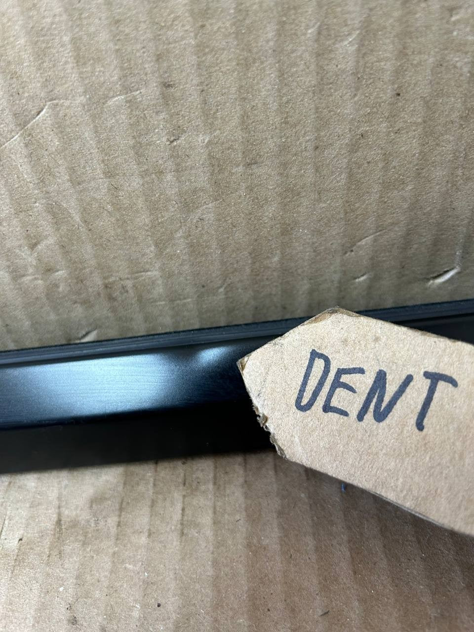✅ 2020 Tesla Model Y Front Right Door Belt Molding 1495722/3-00-B w/dent