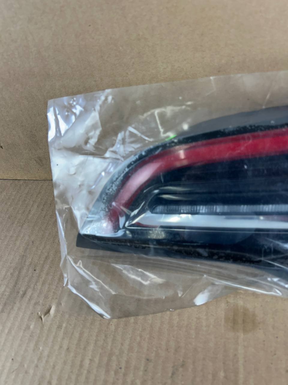 ✅ NEW! 21-23 Tesla Model 3/Y 4-Pin Inner Tail Light Right Side 1502089-00-B