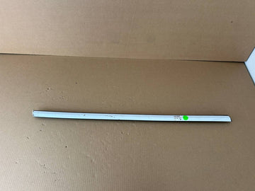 ✅ NEW! 21- 25 Tesla Model 3 Front RH Door Window Outer Belt Molding 1080682-00-F