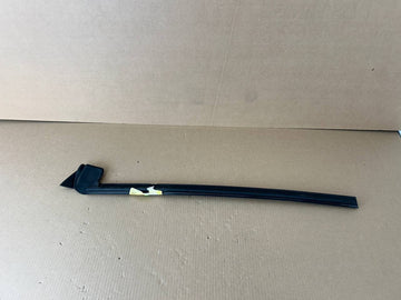 ✅NEW!20-23 Tesla Model Y Front RH Door Window Inner Belt Rubber Seal 1500063-00C