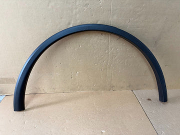 ✅2025 Tesla Model Y Rear Right Fender Flare Molding 1937596-00-D /scratched