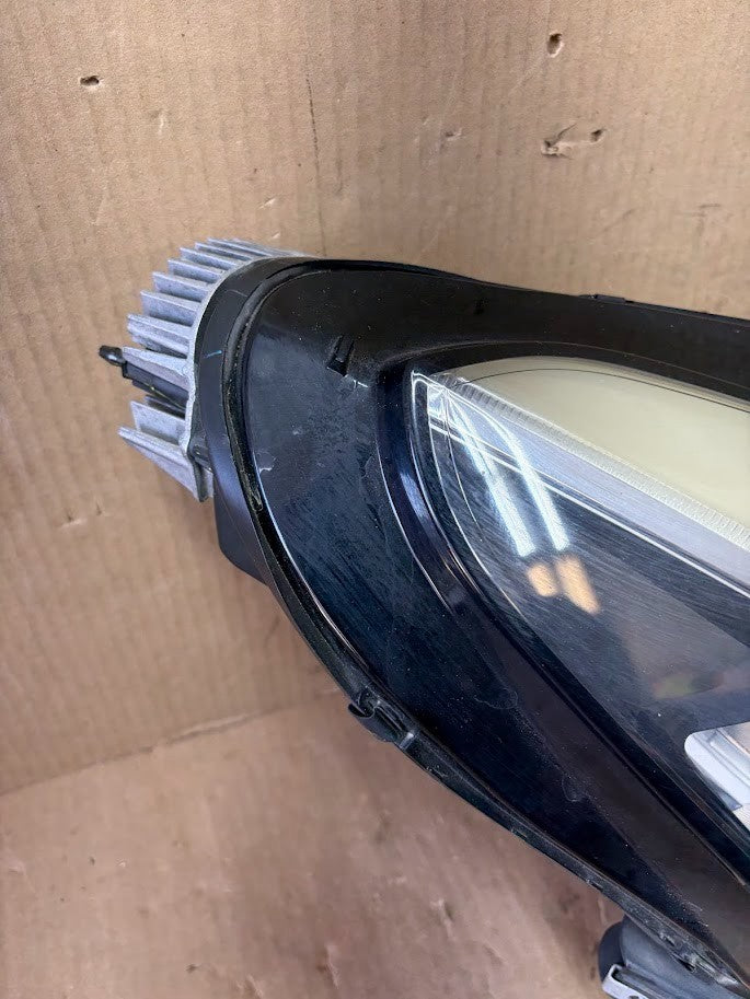 ✅ 2017-2020 Tesla Model 3 Right Side LED Headlight 1077372-88-E OEM