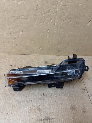 ✅20-25 Tesla Model Y Front Left Fog Light Lamp 3 Pin 1507930-00-D/broken tab