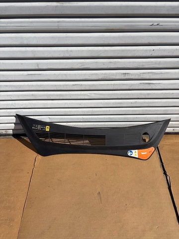 ✅17-23 Tesla Model 3 Front Windshield Cowl Cover Panel 1081675-00-B/scratched