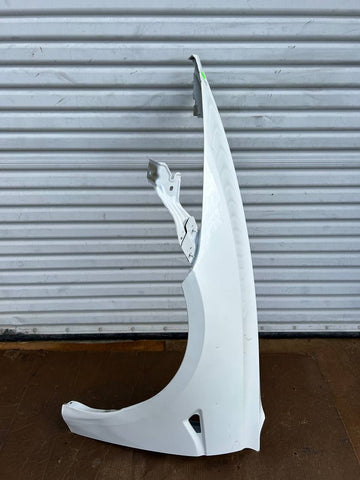 ✅ 2024-2025 Tesla Model 3 Front Left Side Fender White w/dent and scratches