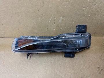 ✅ 21-26 Tesla Model S Front Left Fog Light 1563710-00-B /broken tab /repaired
