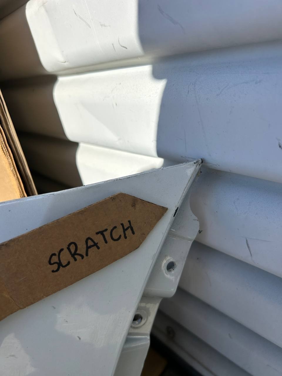 ✅22 Tesla Model Y Rear Bumper Cover Pearl White 1493735-TX-A w/scratches