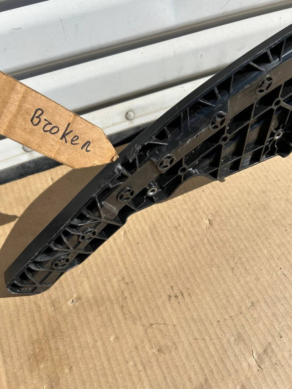 ✅ 24-26 Tesla Model 3 Highland Base Front Ankle Catcher Reinforcement 169432800D