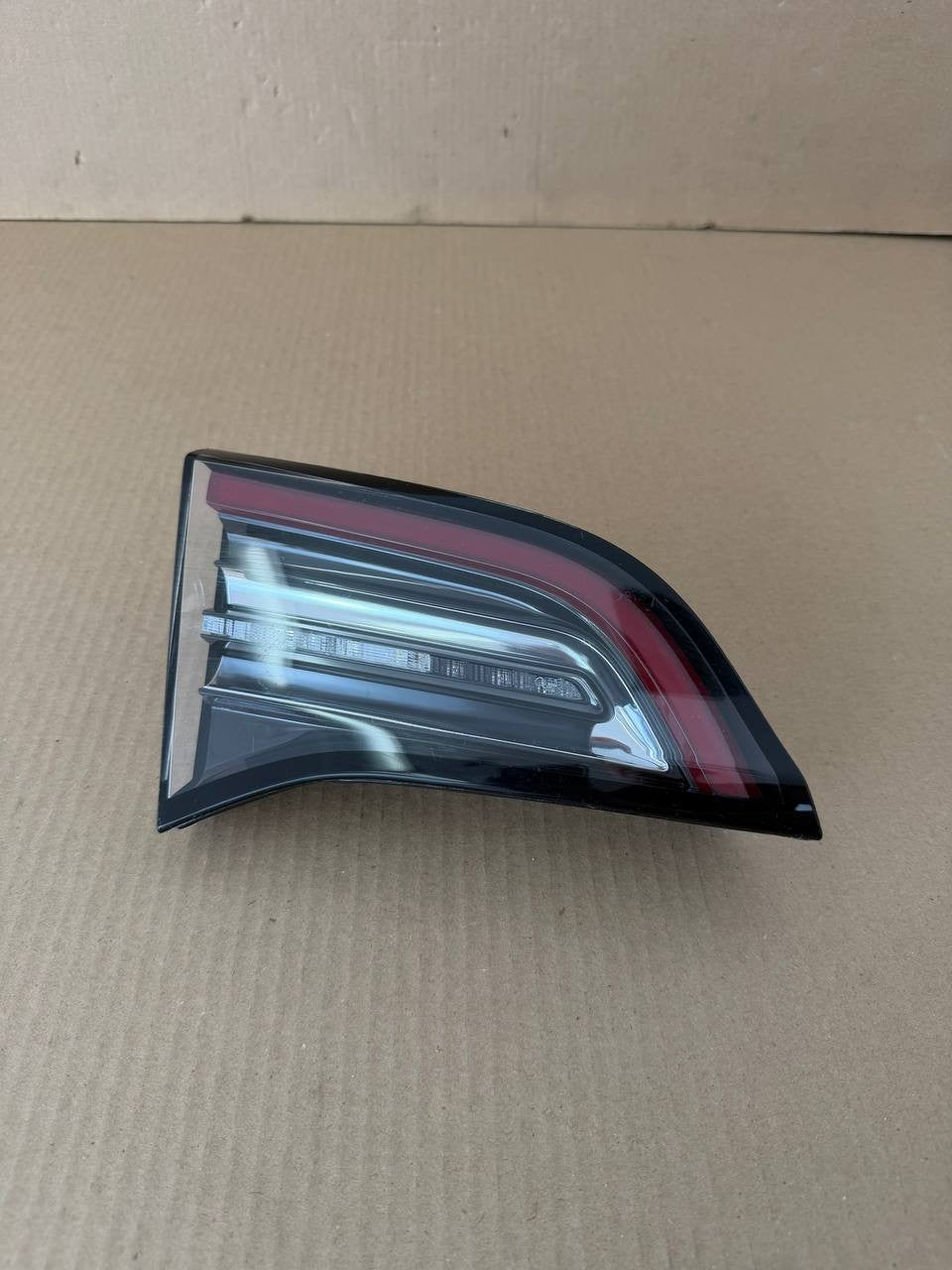 ✅ OEM 2017 - 2023 Tesla Model 3 LED Inner Tail Light LH 1077401-96-G