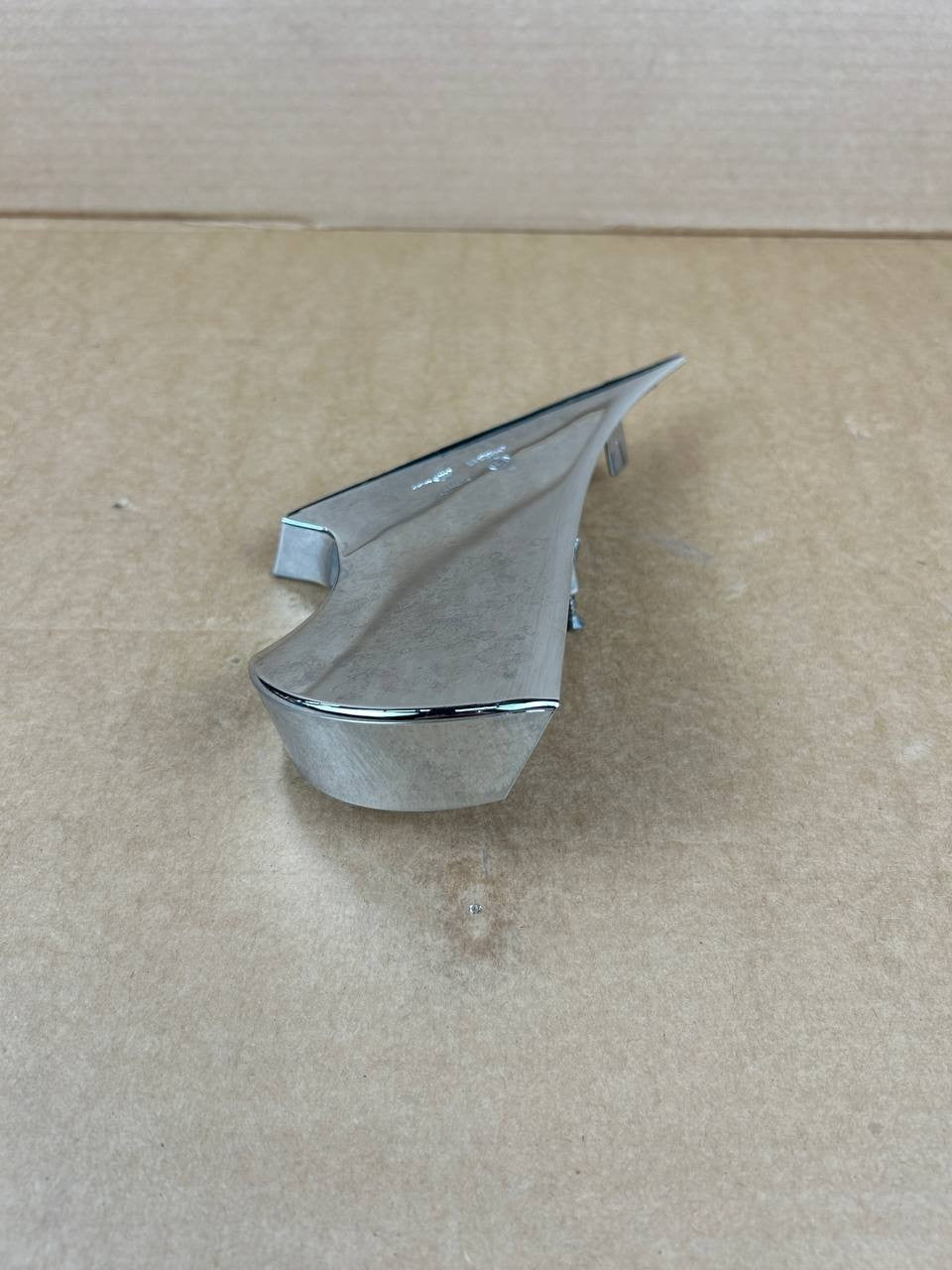 ✅12-20 Tesla Model S Left Rear View Door Mirror Lower Mounting Cover 048341
